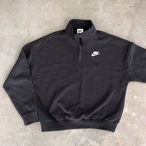 Nike NWOT Girls Black Crop Quarter Zip Sweatshirt YXL